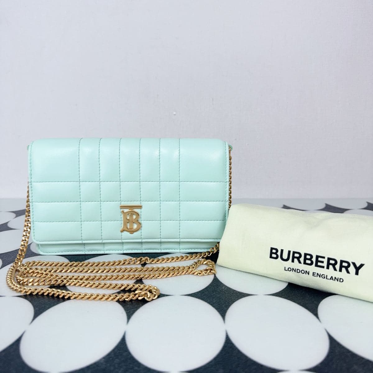 Burberry Lola Chain Bag, Mint, condition grade A