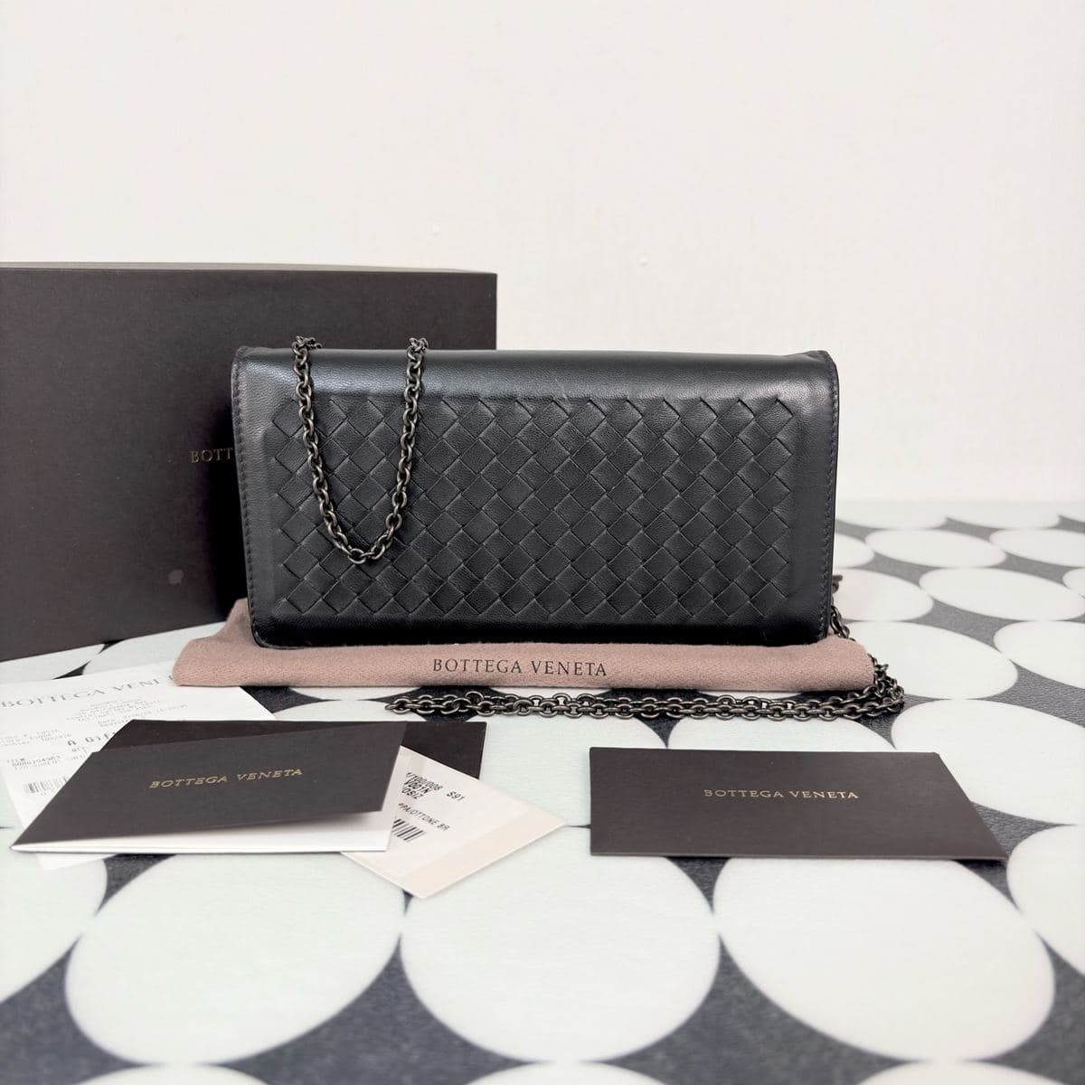 Bottega Veneta Intrecciato Wallet on Chain, , condition grade A