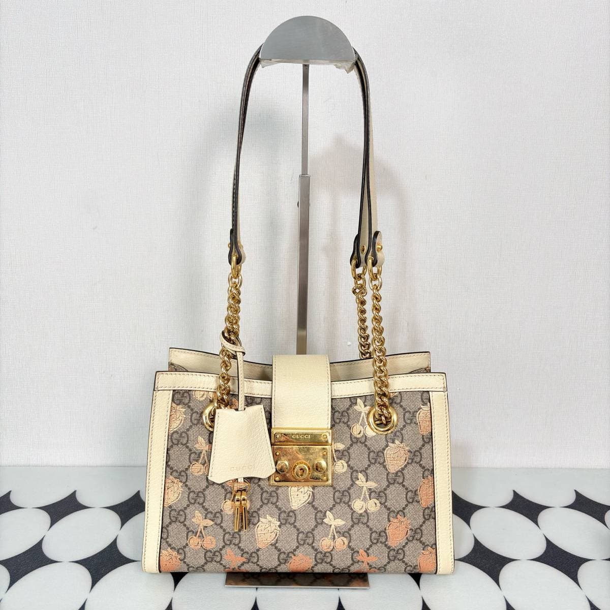 Gucci Padlock Small Shoulder Bag, , condition grade A