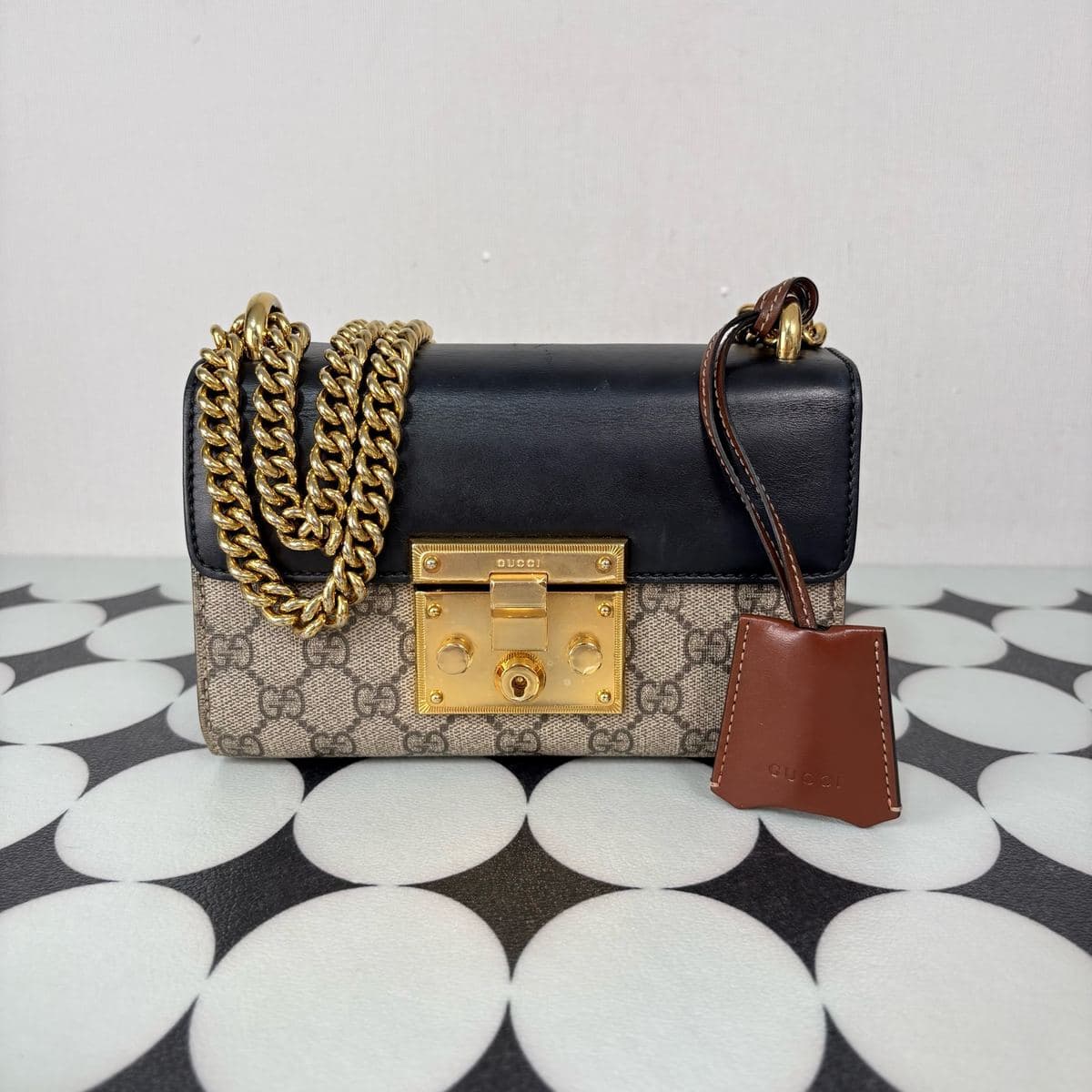 Gucci Padlock Chain Shoulder Bag, , condition grade A