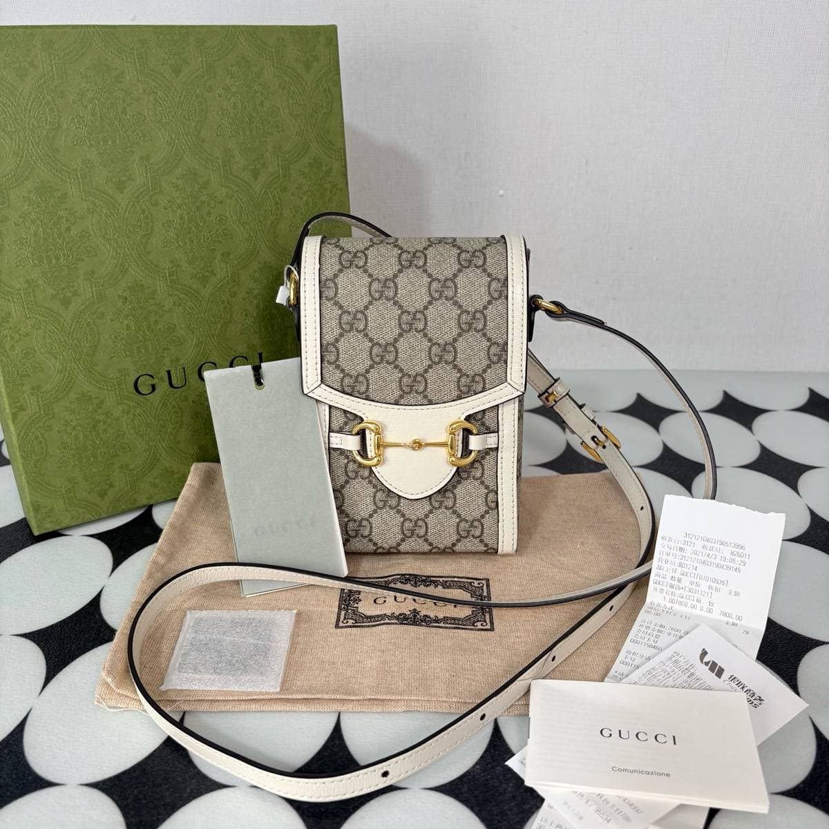 Gucci Horsebit 1955 Phone Bag, Beige / White, condition grade A
