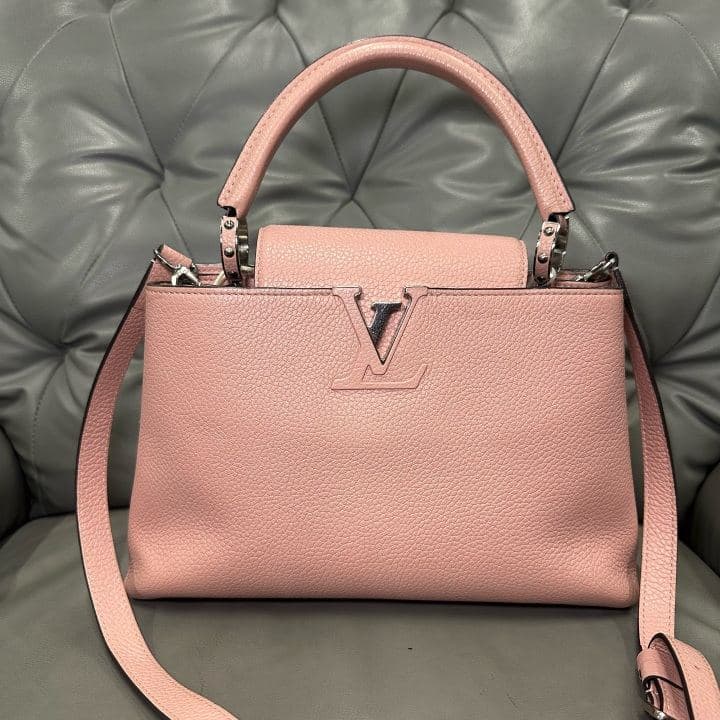 Louis Vuitton Capucines, , condition grade A
