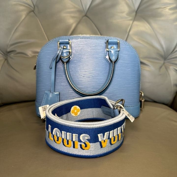 Louis Vuitton Alma, Blue, condition grade A