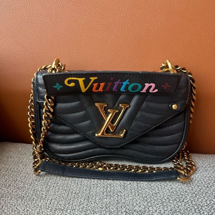 Louis Vuitton Crossbody Bag, Black, condition grade A