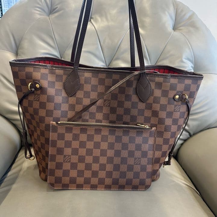 Louis Vuitton Neverfull MM, Brown, condition grade A