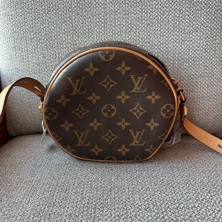 Louis Vuitton Boîte Chapeau Souple PM, Brown, condition grade A