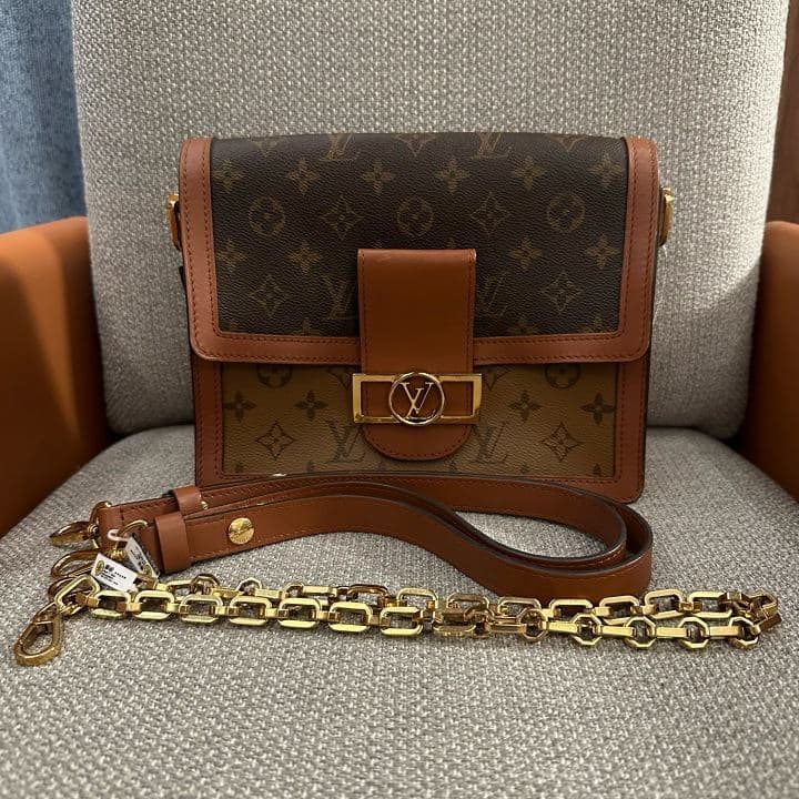 Louis Vuitton Dauphine MM, Brown, condition grade A