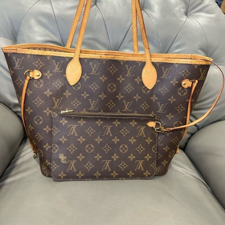 Louis Vuitton Neverfull MM, Brown, condition grade A