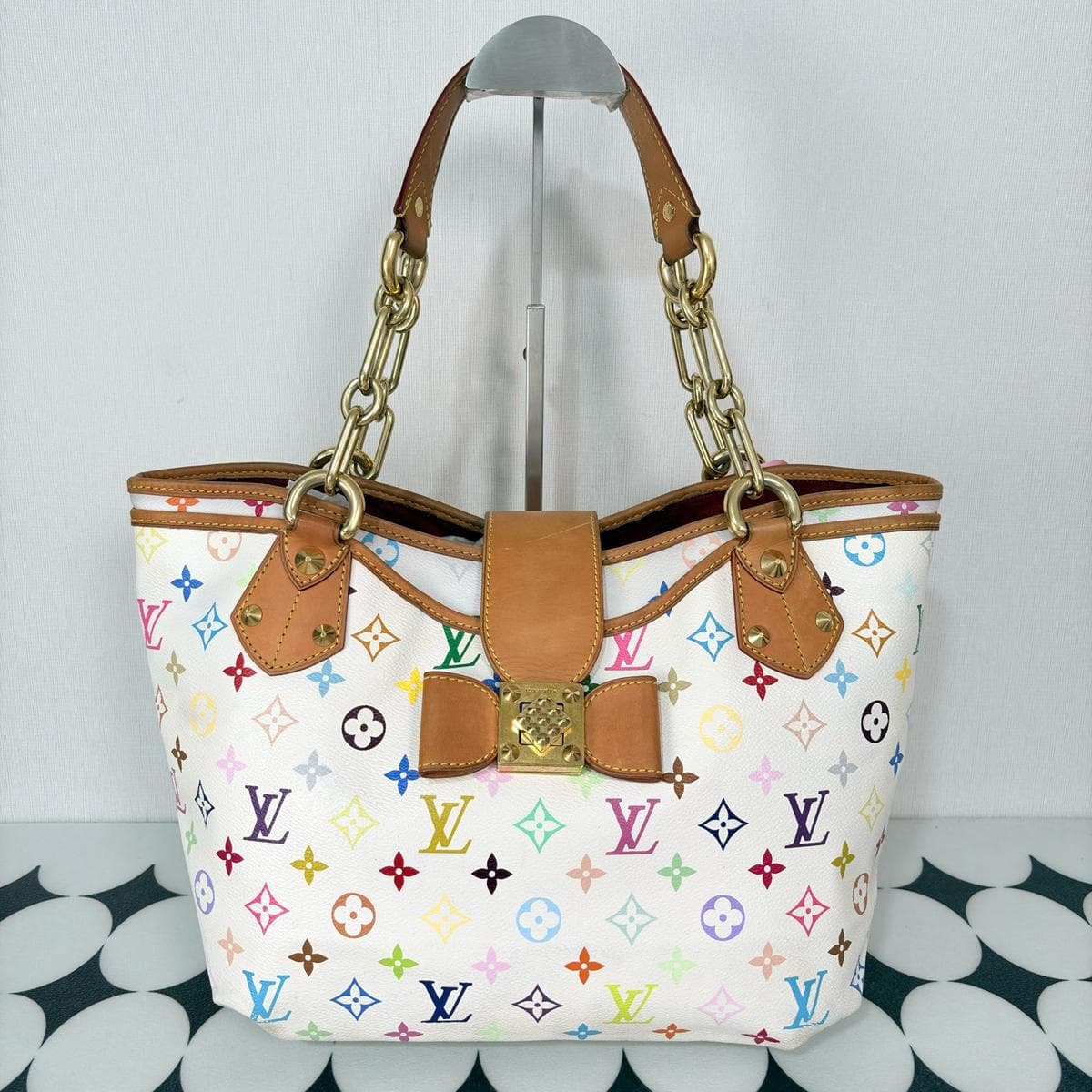 Louis Vuitton Multicolore Bow Tote, White multicolour, condition grade A