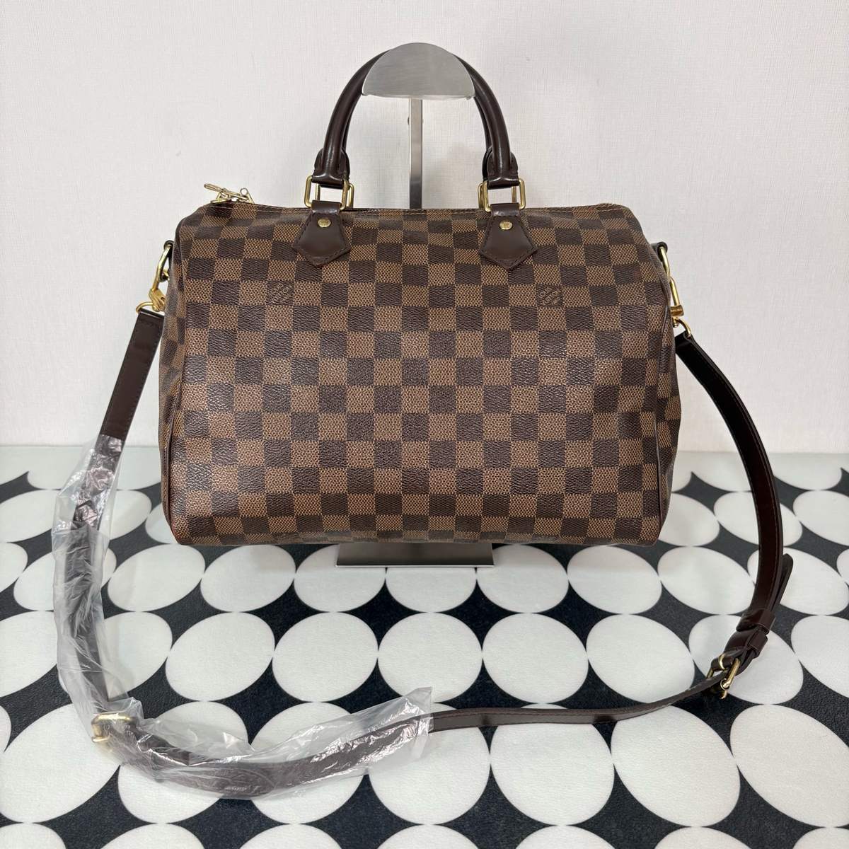 Louis Vuitton Speedy Bandoulière 30, Brown, condition grade A
