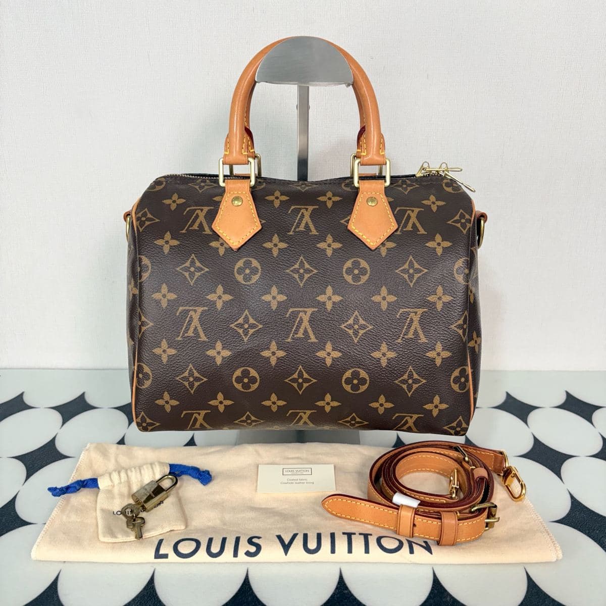 Louis Vuitton Speedy Bandoulière 25, Brown, condition grade A