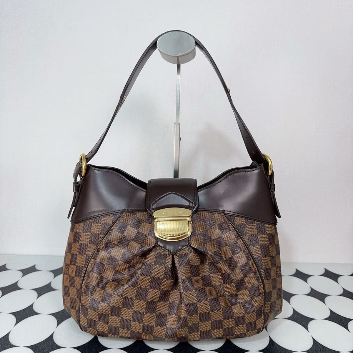 Louis Vuitton Damier Ebène Bow Shoulder Tote, Brown, condition grade A