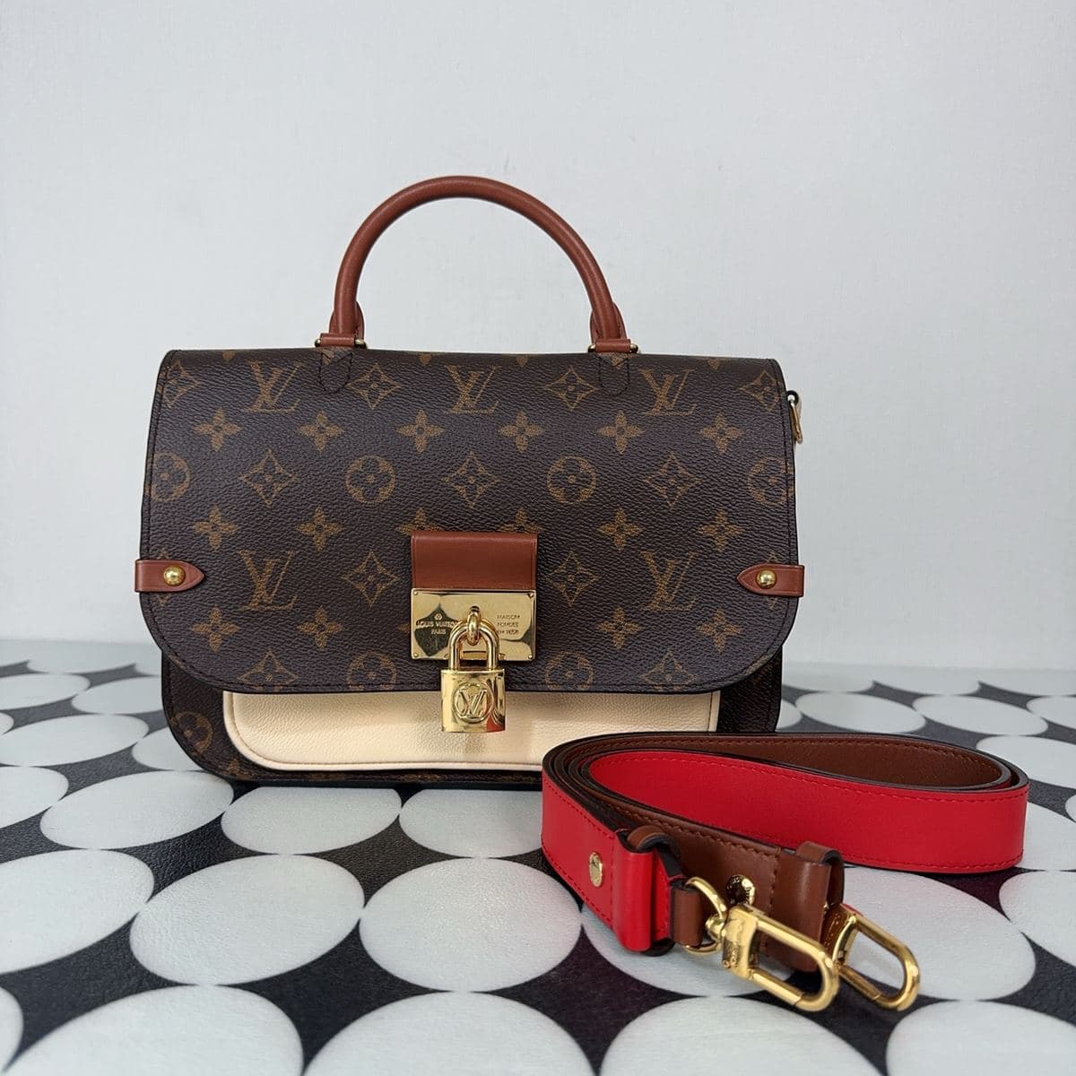 Louis Vuitton Damier Ebène Lock Top Handle Bag, Brown, condition grade A