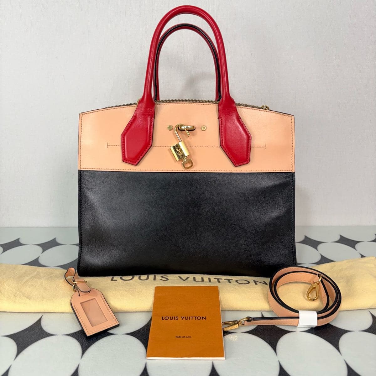 Louis Vuitton City Steamer, Multicolour, condition grade A