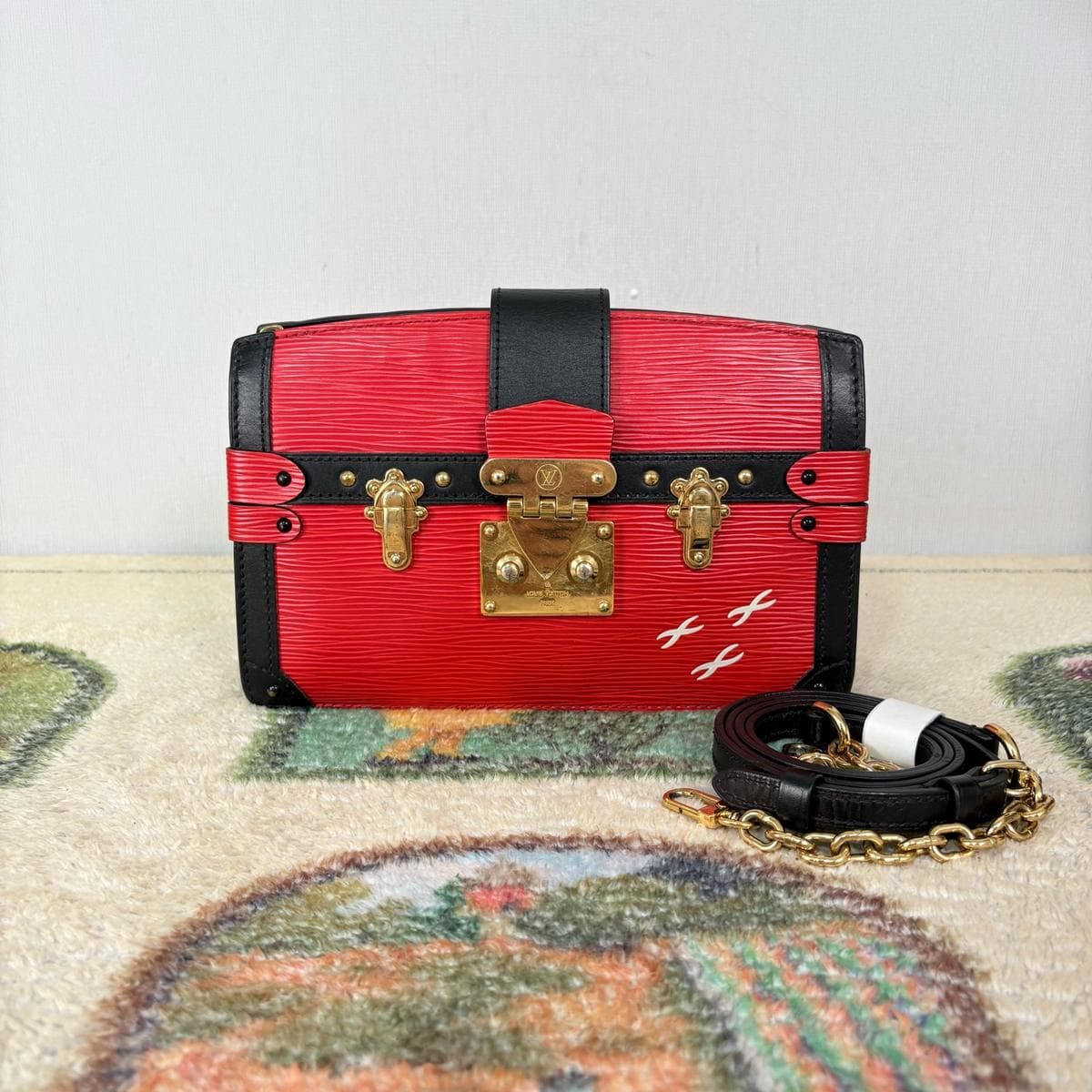 Louis Vuitton Epi Petite Malle Souple, , condition grade A
